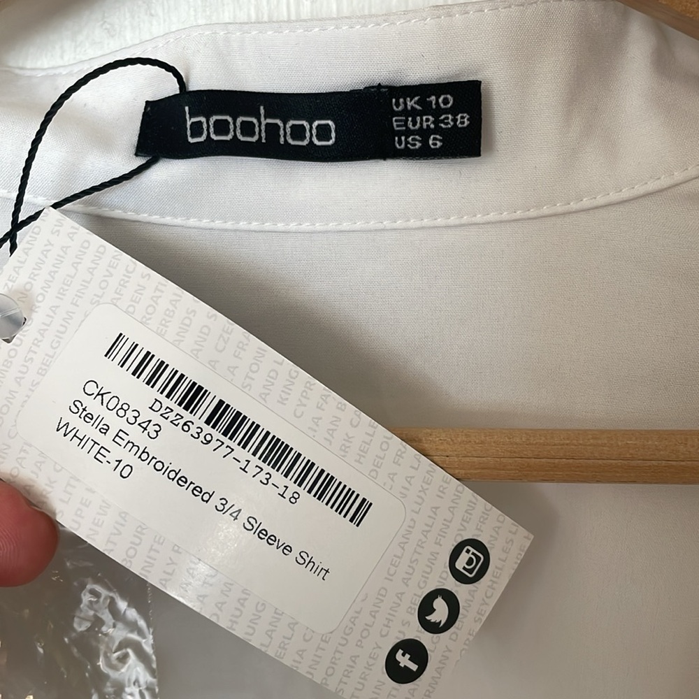 NWT button down embroidered - Picture 3 of 3